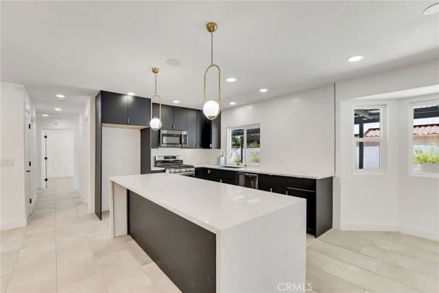 3015 E San Juan, Palm Springs, CA 92262