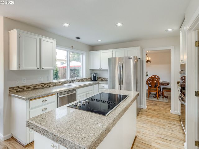 16355 Sw GEARIN Ct, Tigard, OR 97223