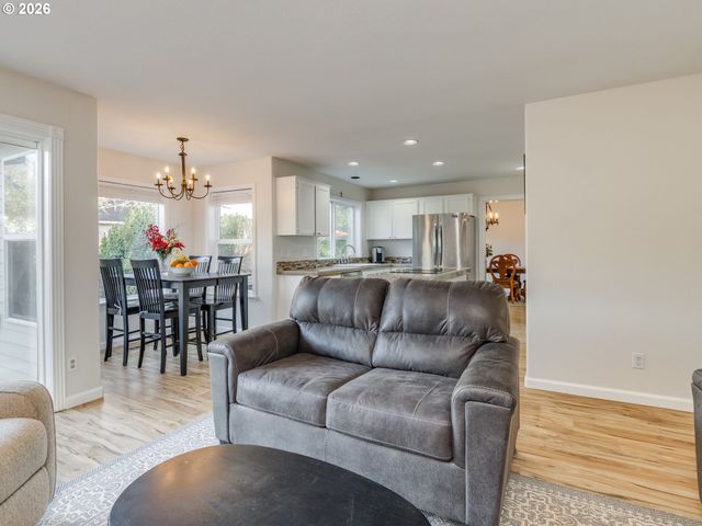 16355 Sw GEARIN Ct, Tigard, OR 97223