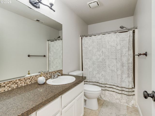 16355 Sw GEARIN Ct, Tigard, OR 97223