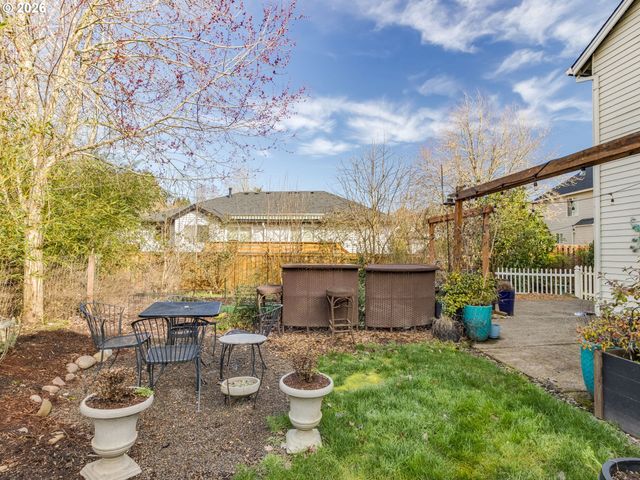 16355 Sw GEARIN Ct, Tigard, OR 97223