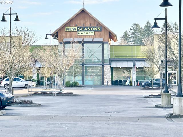 16355 Sw GEARIN Ct, Tigard, OR 97223