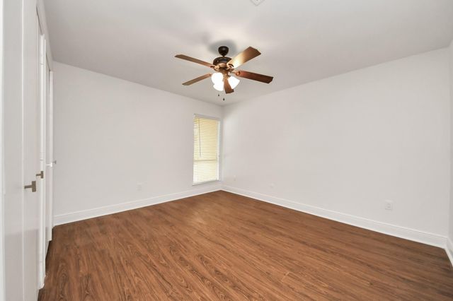 11415 Ella Lee Lane, Houston, TX 77077