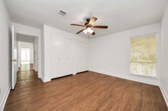 11415 Ella Lee Lane, Houston, TX 77077