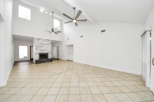 11415 Ella Lee Lane, Houston, TX 77077