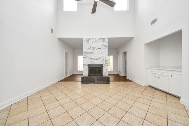 11415 Ella Lee Lane, Houston, TX 77077