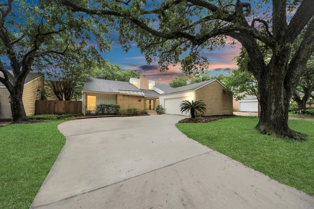 11415 Ella Lee Lane, Houston, TX 77077