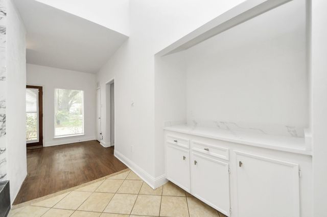 11415 Ella Lee Lane, Houston, TX 77077