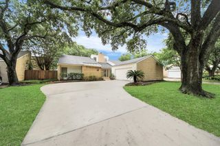 11415 Ella Lee Lane, Houston, TX 77077