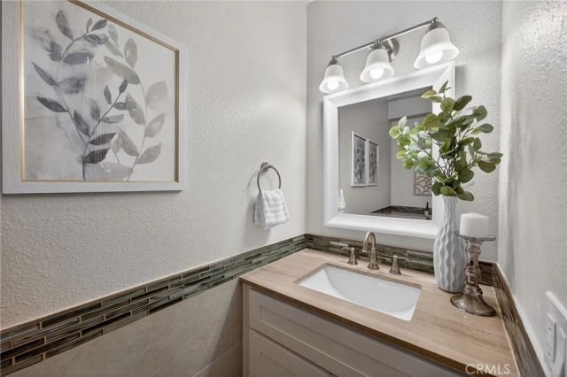 10852 Caravelle, San Diego, CA 92124