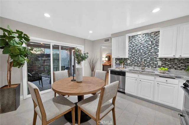 10852 Caravelle, San Diego, CA 92124