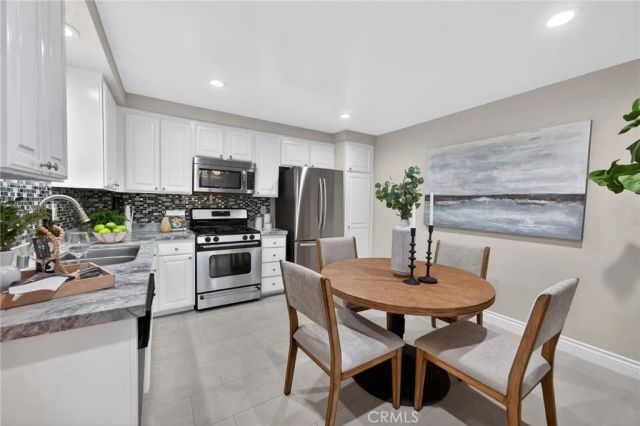 10852 Caravelle, San Diego, CA 92124