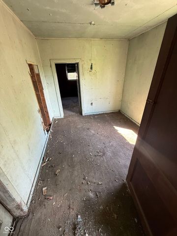 1528 W 20th Street, Anderson, IN 46016