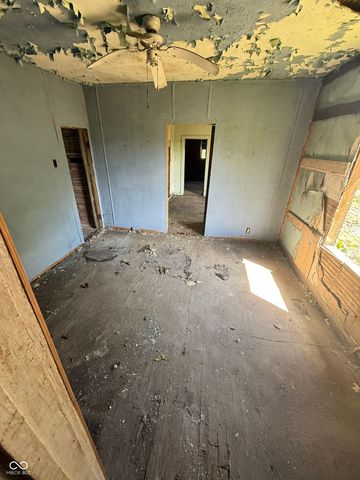 1528 W 20th Street, Anderson, IN 46016