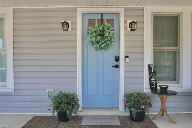 123 Walnut ST, Suffolk, VA 23434