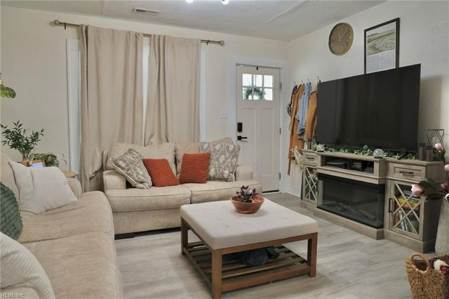123 Walnut ST, Suffolk, VA 23434