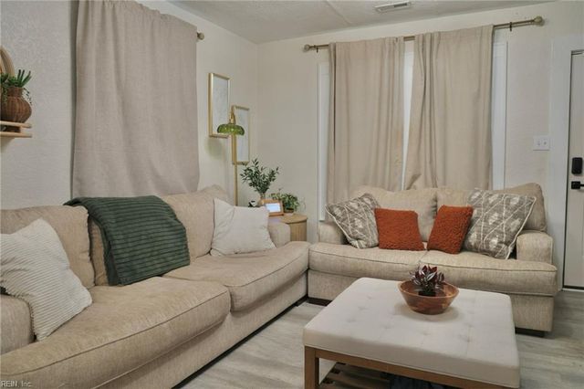 123 Walnut ST, Suffolk, VA 23434