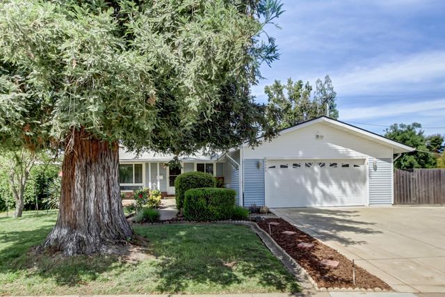 9049 Rosewood Dr, Sacramento, CA 95826