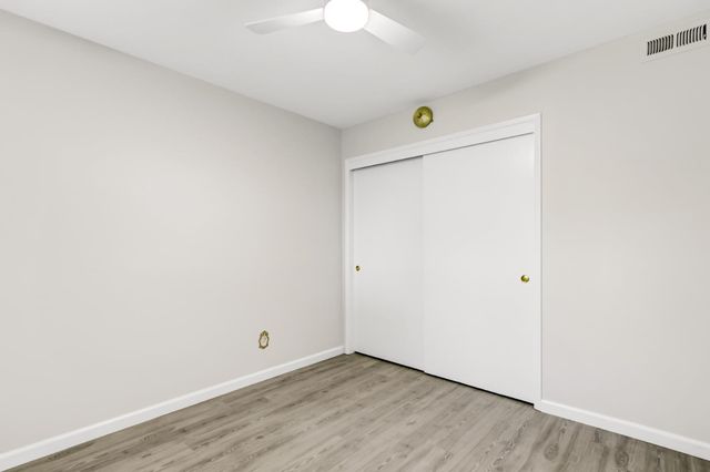 9049 Rosewood Dr, Sacramento, CA 95826