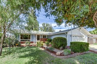 9049 Rosewood Dr, Sacramento, CA 95826