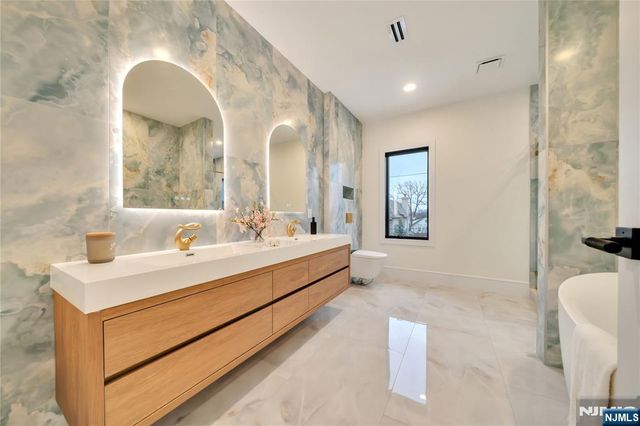 283 Bluff Road, Fort Lee, NJ 07024