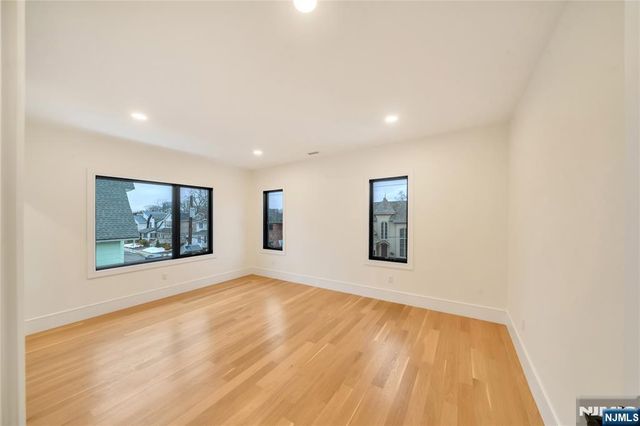 283 Bluff Road, Fort Lee, NJ 07024