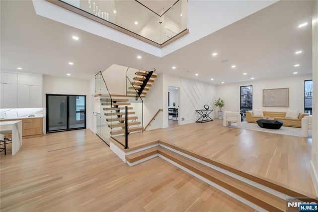 283 Bluff Road, Fort Lee, NJ 07024