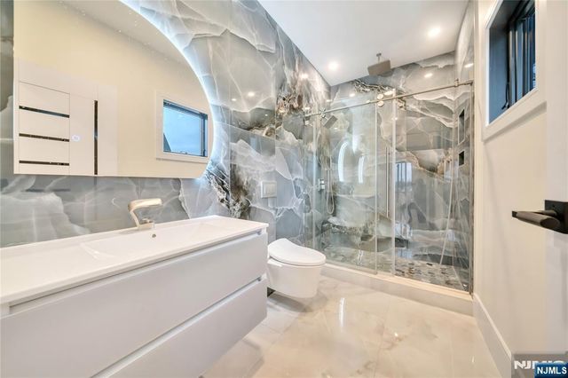 283 Bluff Road, Fort Lee, NJ 07024