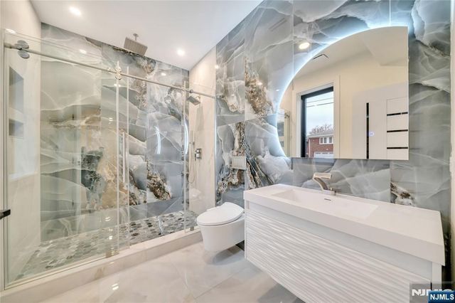 283 Bluff Road, Fort Lee, NJ 07024