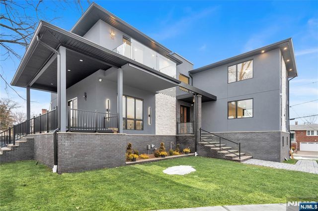 283 Bluff Road, Fort Lee, NJ 07024