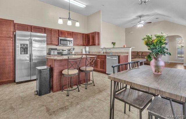 413 Buena Vista Way, Prattville, AL 36067