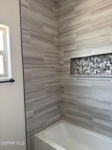 229 FARNBOROUGH Street, El Paso, TX 79928