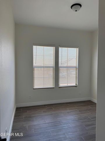 229 FARNBOROUGH Street, El Paso, TX 79928