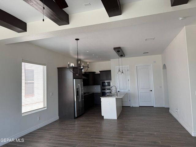 229 FARNBOROUGH Street, El Paso, TX 79928