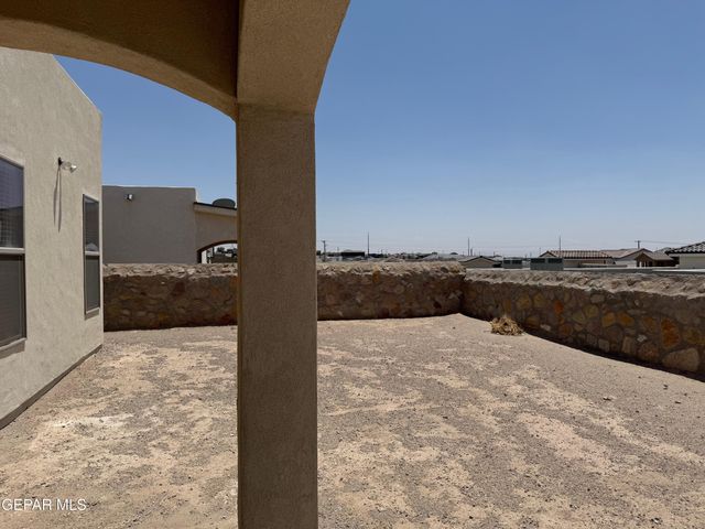 229 FARNBOROUGH Street, El Paso, TX 79928