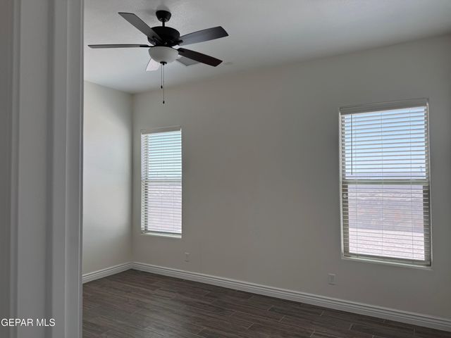 229 FARNBOROUGH Street, El Paso, TX 79928