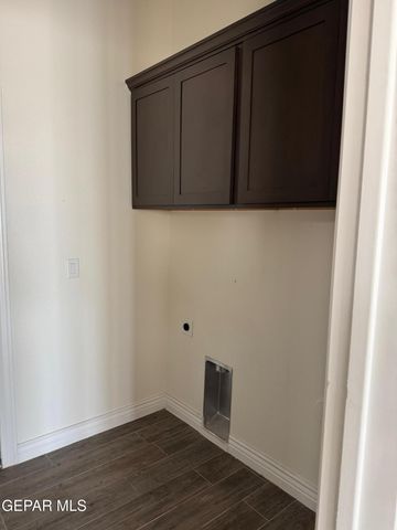 229 FARNBOROUGH Street, El Paso, TX 79928