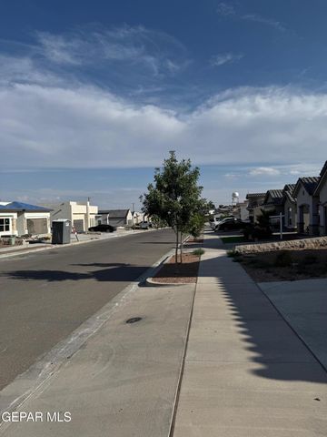 229 FARNBOROUGH Street, El Paso, TX 79928