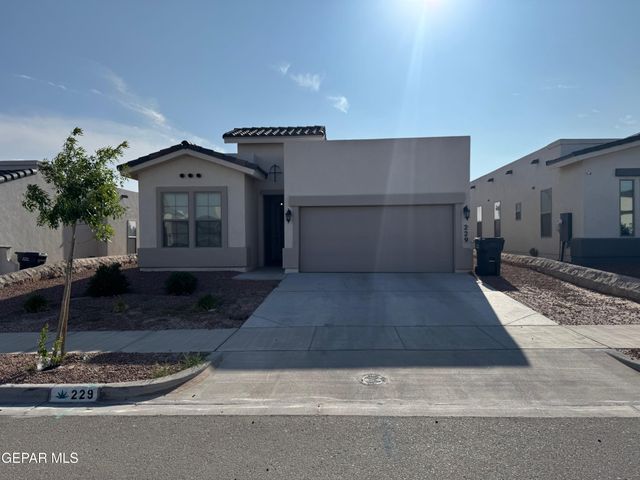 229 FARNBOROUGH Street, El Paso, TX 79928
