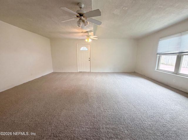 841 CHALMET Lane, Jacksonville, FL 32218