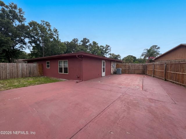 841 CHALMET Lane, Jacksonville, FL 32218