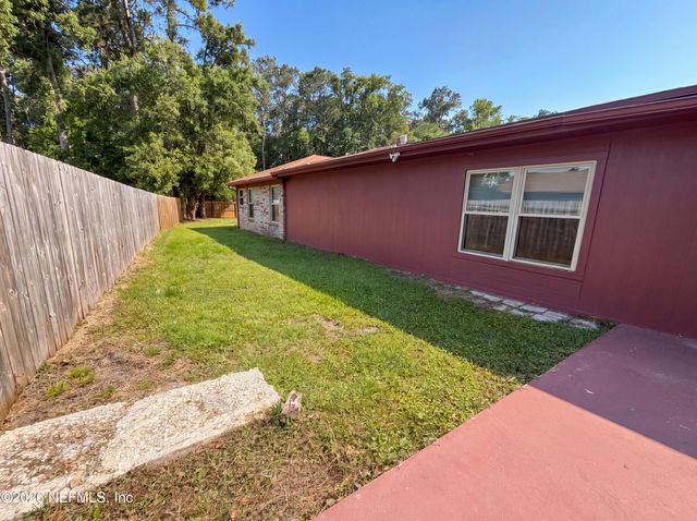 841 CHALMET Lane, Jacksonville, FL 32218