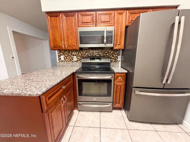 841 CHALMET Lane, Jacksonville, FL 32218