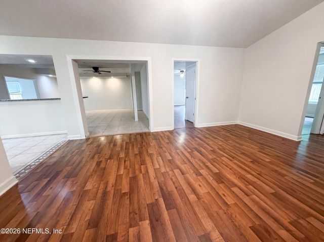 841 CHALMET Lane, Jacksonville, FL 32218
