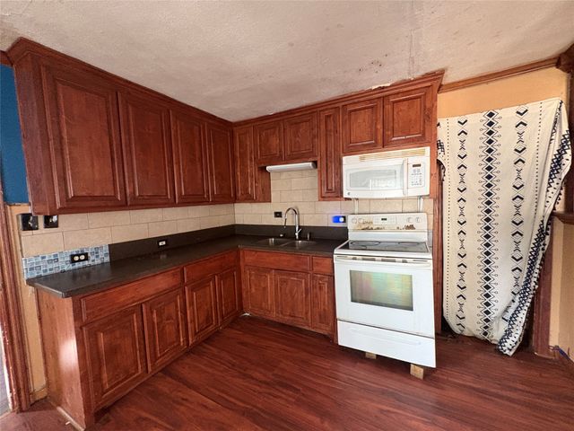 430 Jeanette Street, Greenville, TX 75401