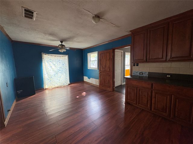 430 Jeanette Street, Greenville, TX 75401