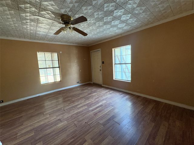 430 Jeanette Street, Greenville, TX 75401