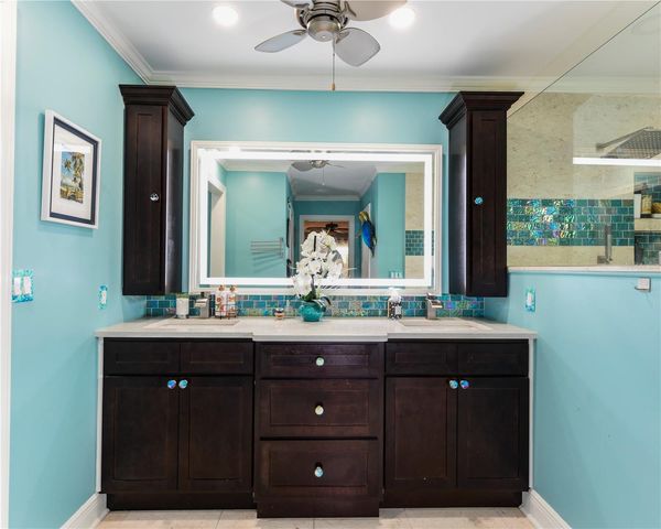 1800 LIESL DRIVE E, Venice, FL 34293