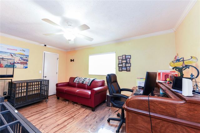 1800 LIESL DRIVE E, Venice, FL 34293