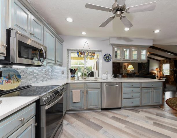 1800 LIESL DRIVE E, Venice, FL 34293